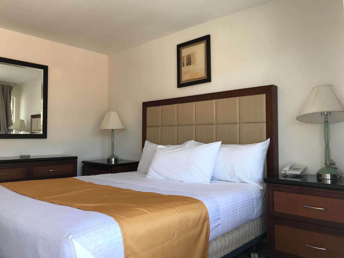 Hotel Guillen Jr Tijuana Exterior photo