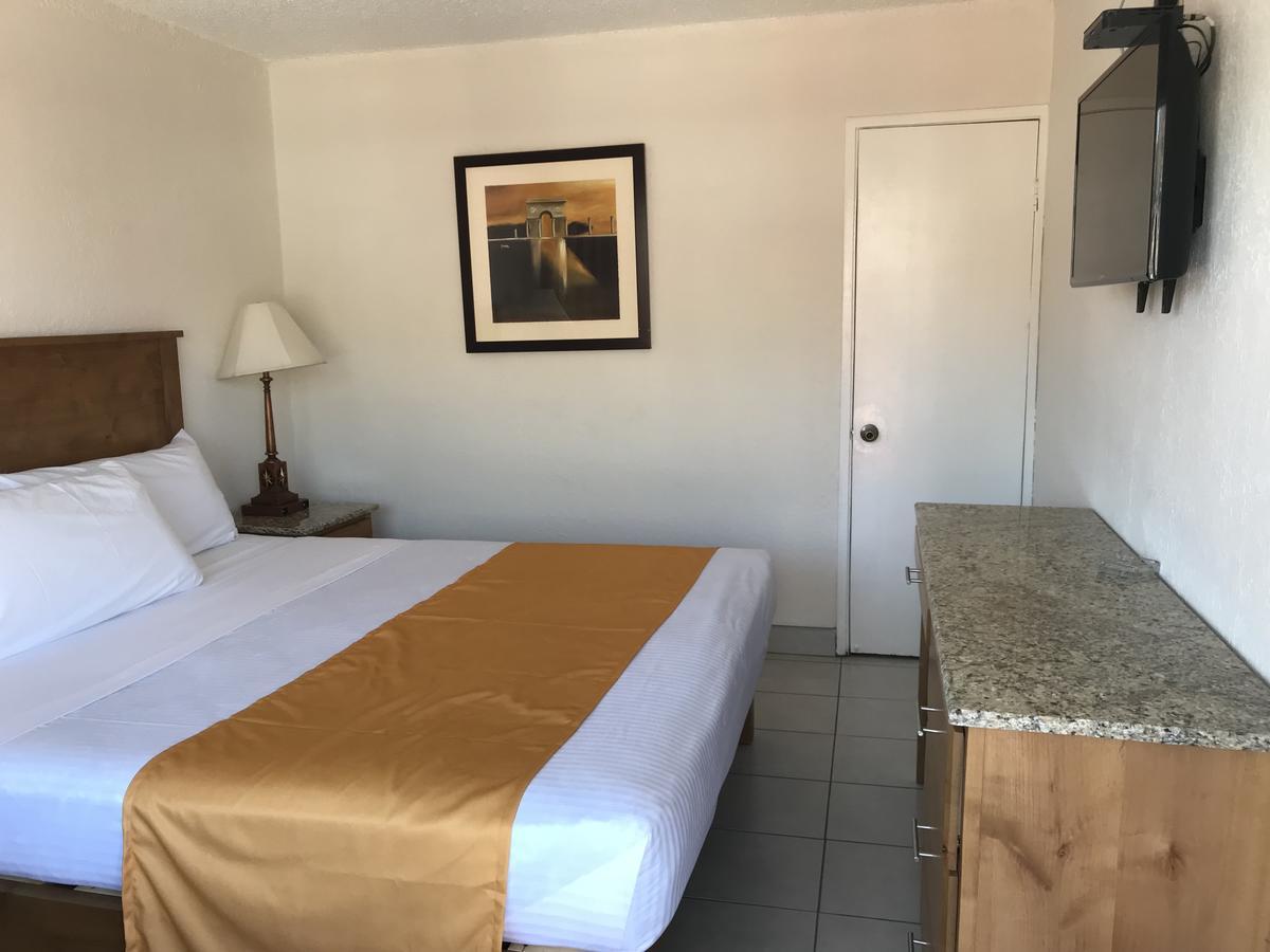 Hotel Guillen Jr Tijuana Exterior photo